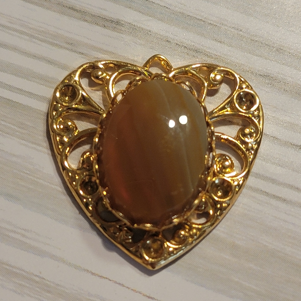 Banded Agate Heart Pendant Gold Tone Ornate Filigree Artisan Jewelry